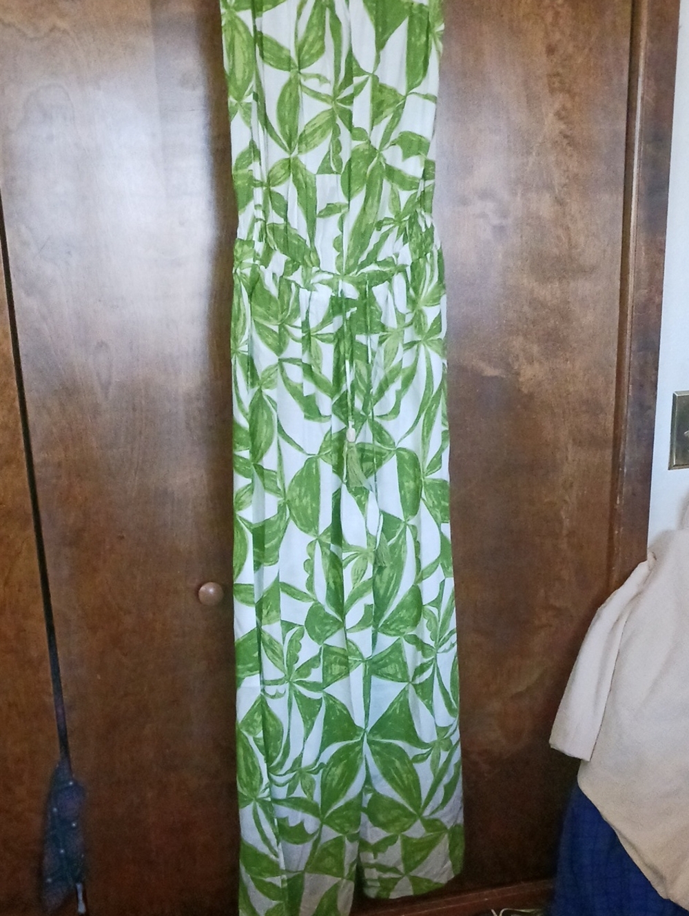 blue island White Maxi Dress with Green Leaf Print